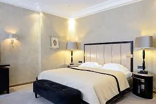 Bayerischer Hof 5* ميونيخ