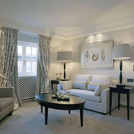 Bayerischer Hof - The Leading Of The World 5*