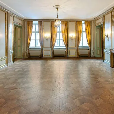 Bayerischer Hof 5* Munich