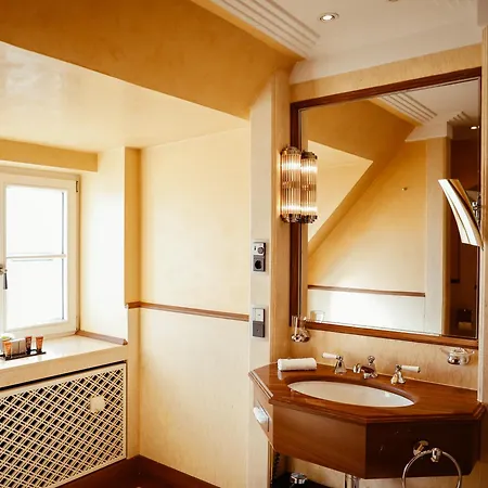 Bayerischer Hof Hotel
