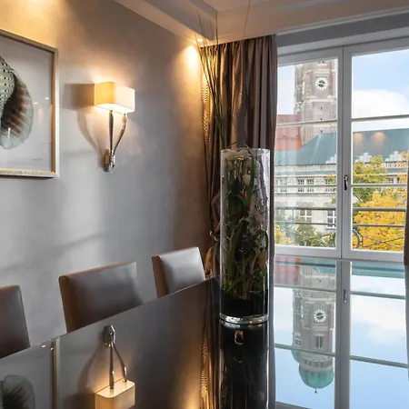 Отель Bayerischer Hof - The Leading Of The World 5*