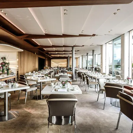 Bayerischer Hof - The Leading Of The World 5* Мюнхен