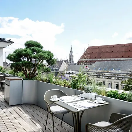 Bayerischer Hof - The Leading Of The World Мюнхен