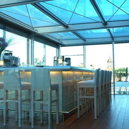 Отель Bayerischer Hof - The Leading Of The World