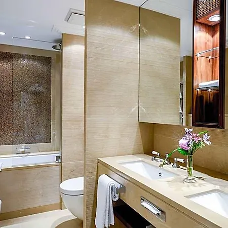 Bayerischer Hof - The Leading Of The World 5*