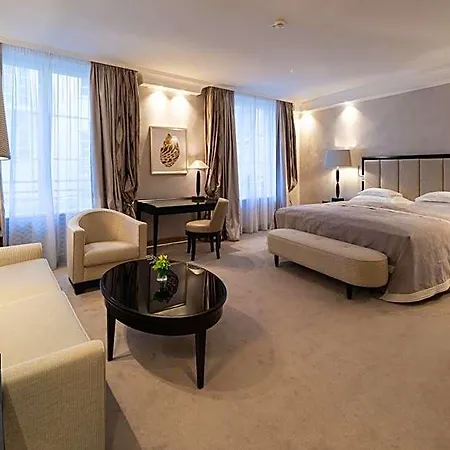 Bayerischer Hof - The Leading Of The World מלון מינכן