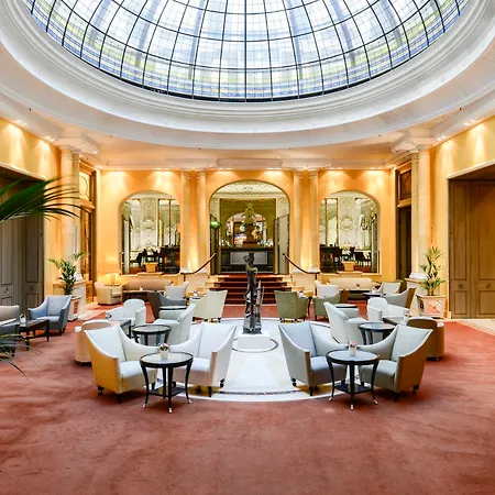 Szálloda Bayerischer Hof - The Leading Of The World München