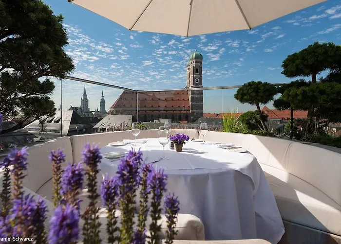 Bayerischer Hof Hotel Monaco di Baviera