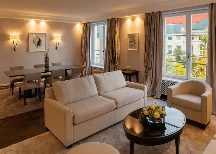 Bayerischer Hof 5*
