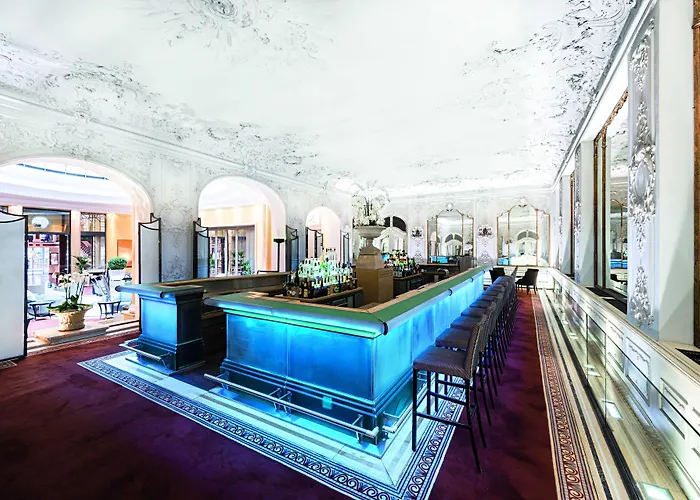 Bayerischer Hof Hotell 5*