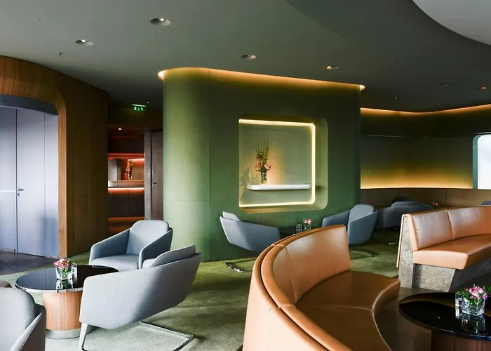 Bayerischer Hof Hotel 5*