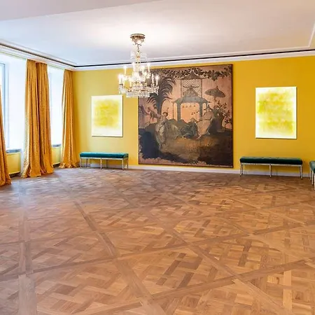 Bayerischer Hof 5* מינכן